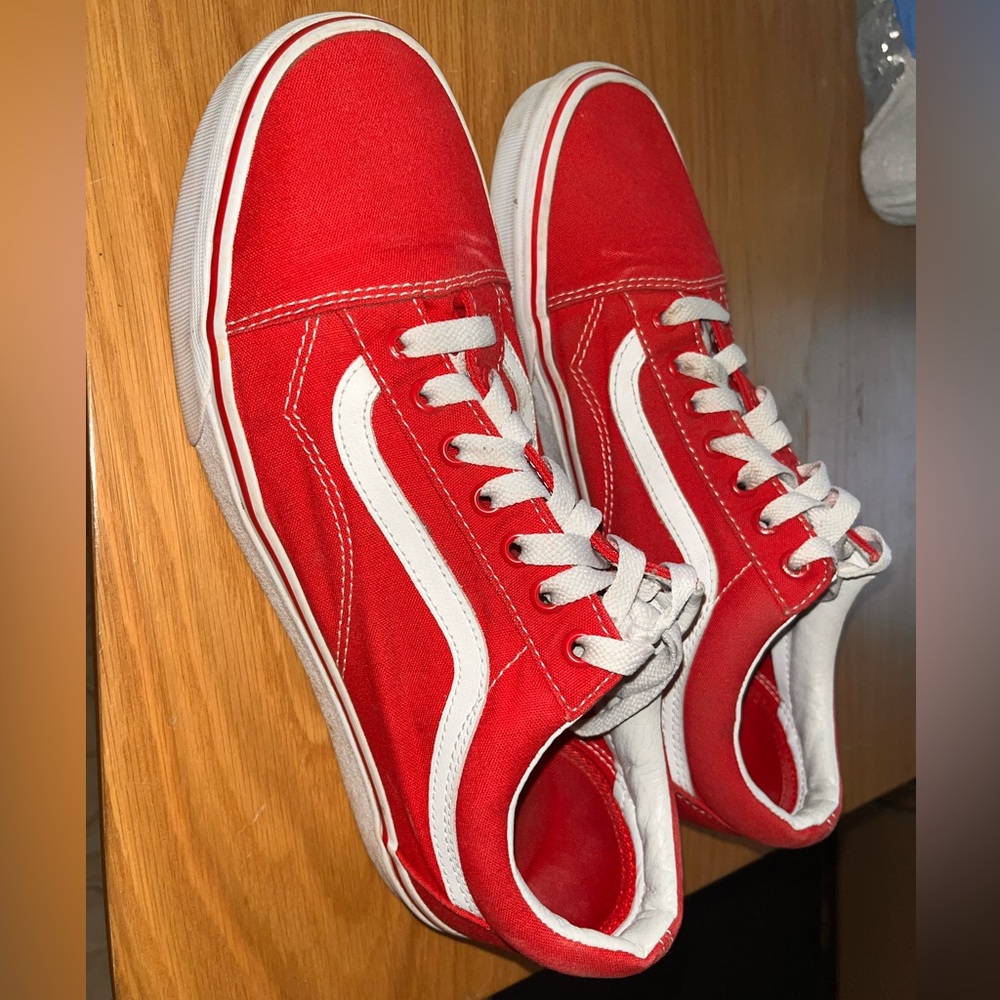 Red Vans Old Skool